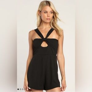 Lulu’s Black Ribbed Halter Lounge Romper - size small
